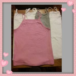 BUNDLE OF FIVE TANK TOPS